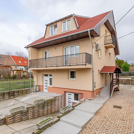 Gardencity Villa Apartman 布达佩斯 外观 照片
